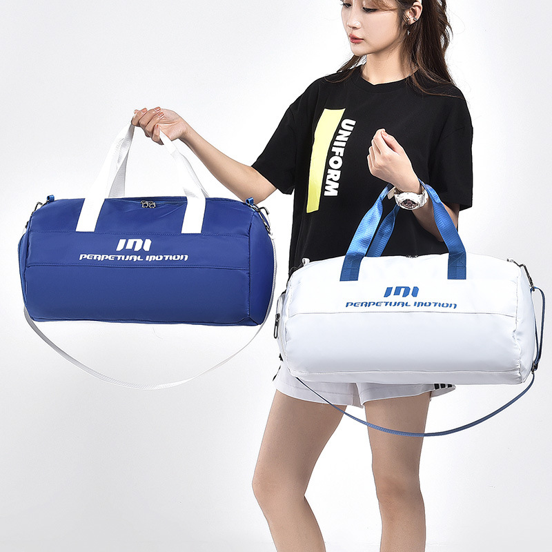 Duffel de fitness isolado comp - Weekender Bag Duffle avaliação e preço