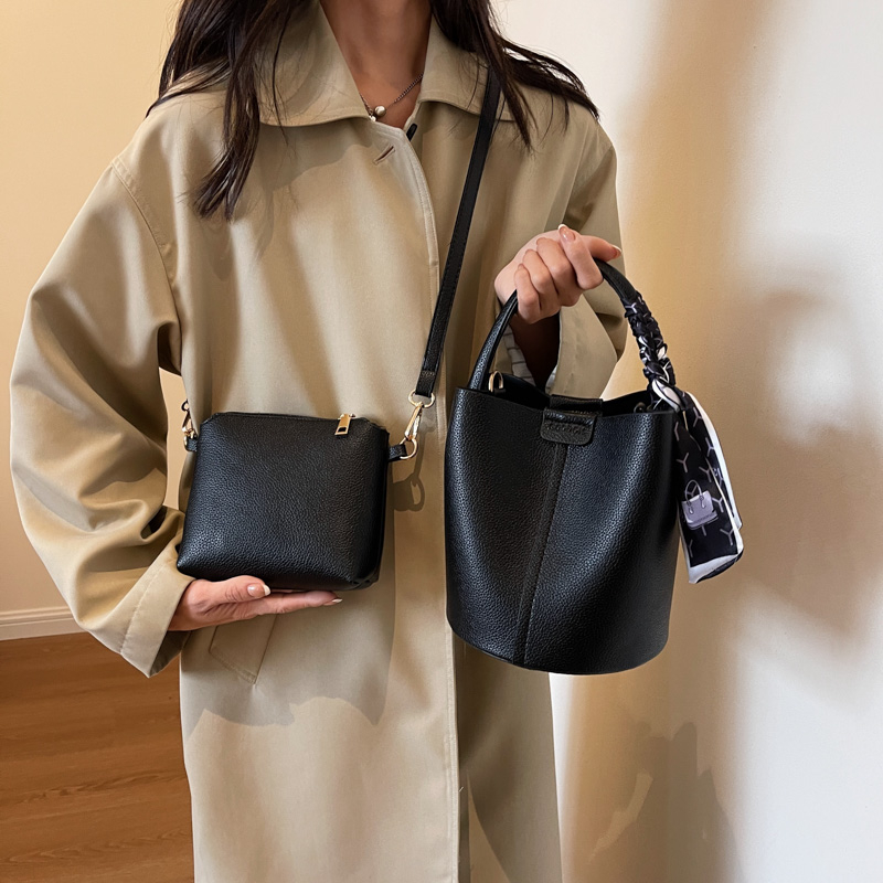 Balde de ombro e crossbody pu  - Luxury Bags For Sale avaliação e preço