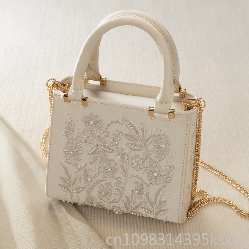 Bolsa de Mão Bordada com Pérol - Structured Handbag Top Handle avaliação e preço