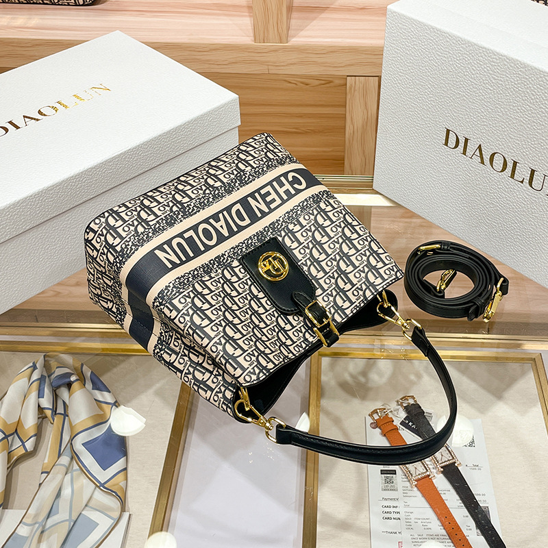 Bolsa Clássica Feminina Popula - Luxury Bags For Sale avaliação e preço